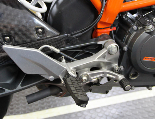 取説】KTM DUKE用バックステップ取り付け バイクパーツ専門店ネスト 